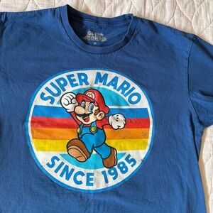 Super Mario Bros 1985 Retro Style T-Shirt, Excellent Condition, size Medium